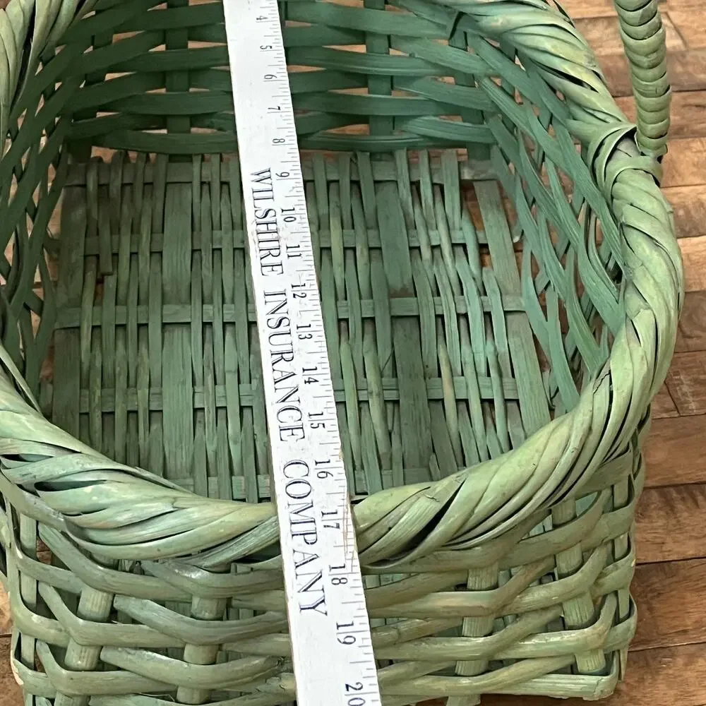 Vintage Handwoven Wicker Gathering Harvest Basket 17